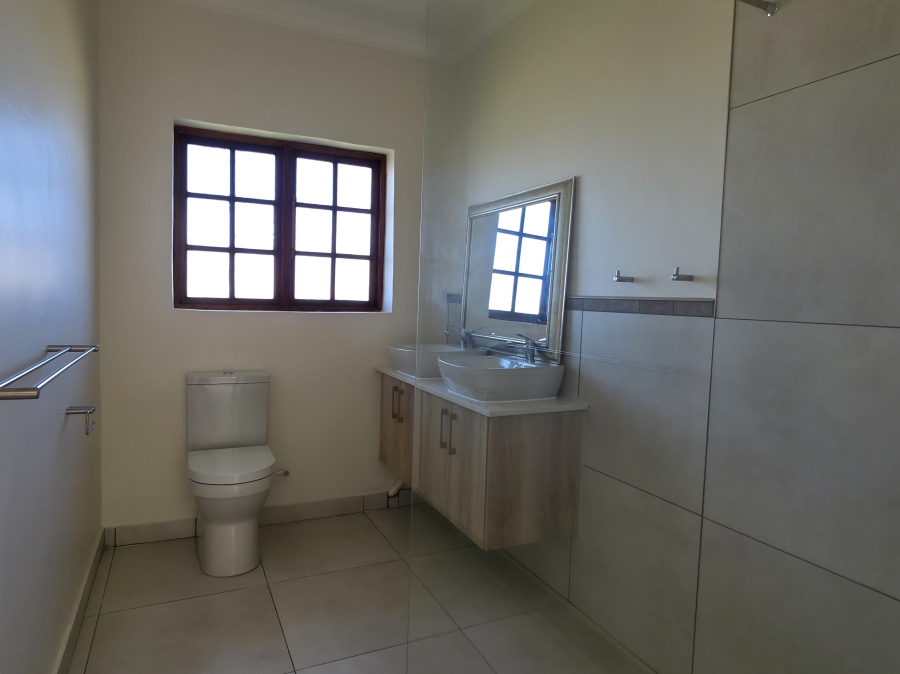 3 Bedroom Property for Sale in Wavecrest Eastern Cape